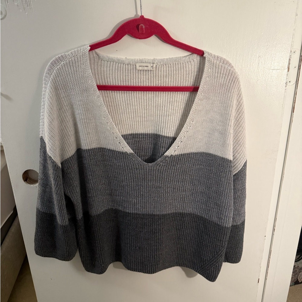 Gentle Fawn Size Medium slouchy grey v neck thick striped sweater - comfy cozy